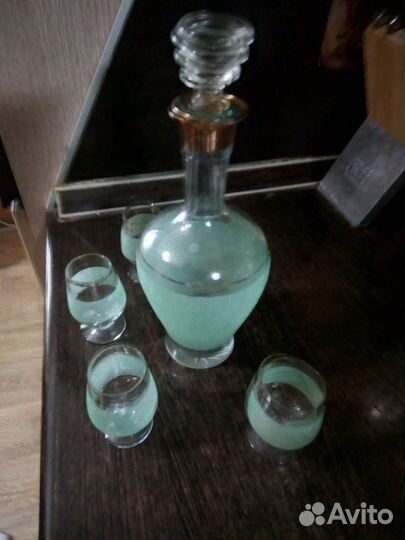 Графин СССР с четырьмя рюмочками