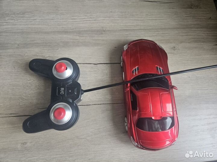 Машинка на радиоуправлении