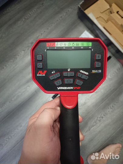 Металлоискатель Minelab Vanquish 540