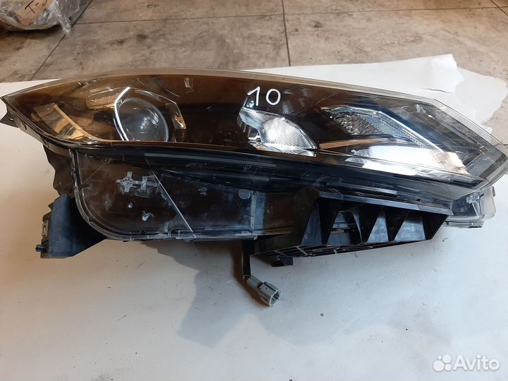Передняя правая фара ниссан кашкай j11 рестайлинг