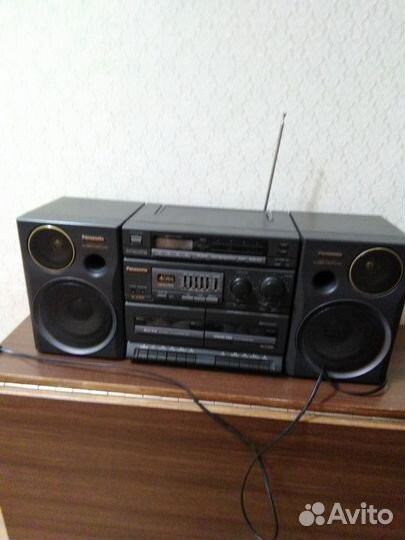 Продаю музыкальный центр