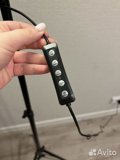 Кольцевая лампа 33 см со штативом