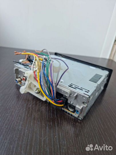 Дисковый автомагнитофон