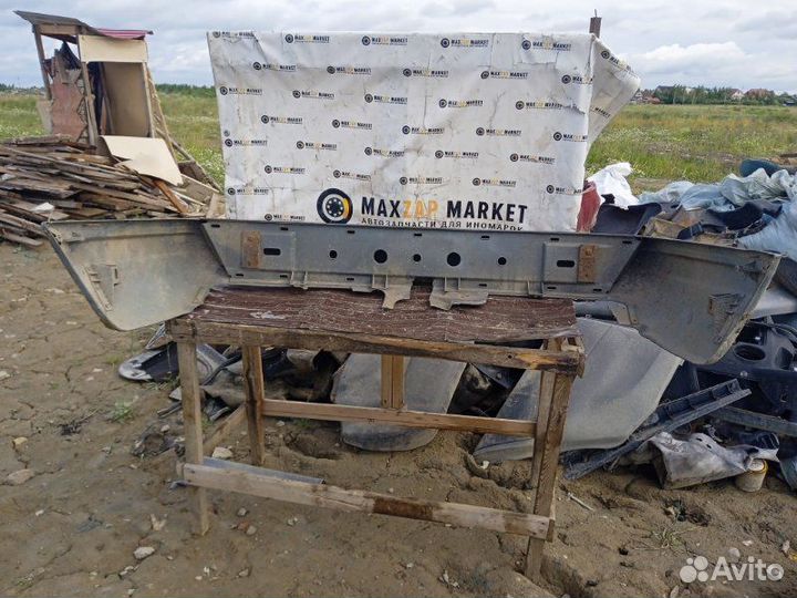 Задний бампер Ford Scorpio 2.0 1988 (б/у)