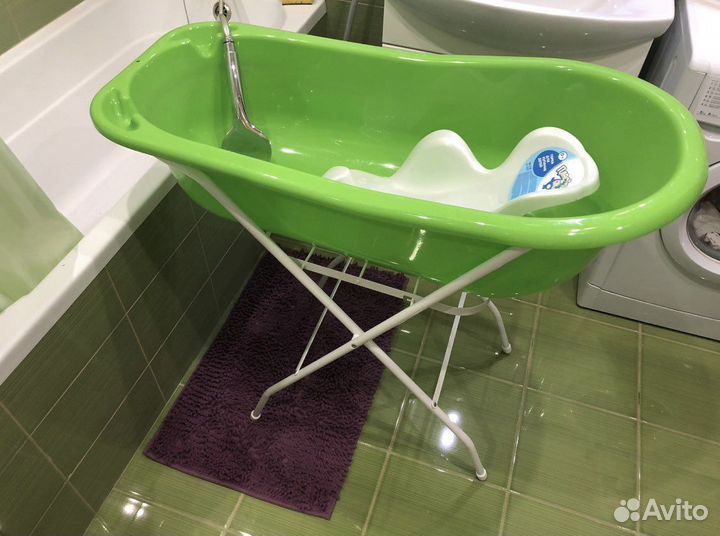 Ванночка для купания с подставкой складная