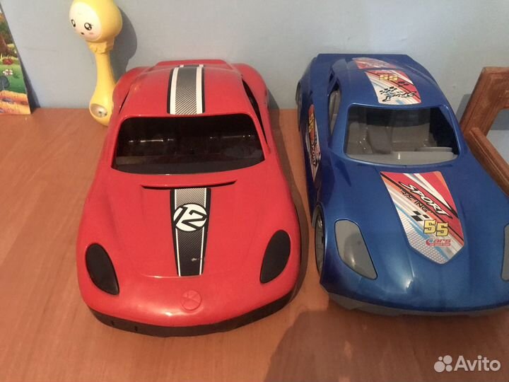 Коробка игрушек машинок