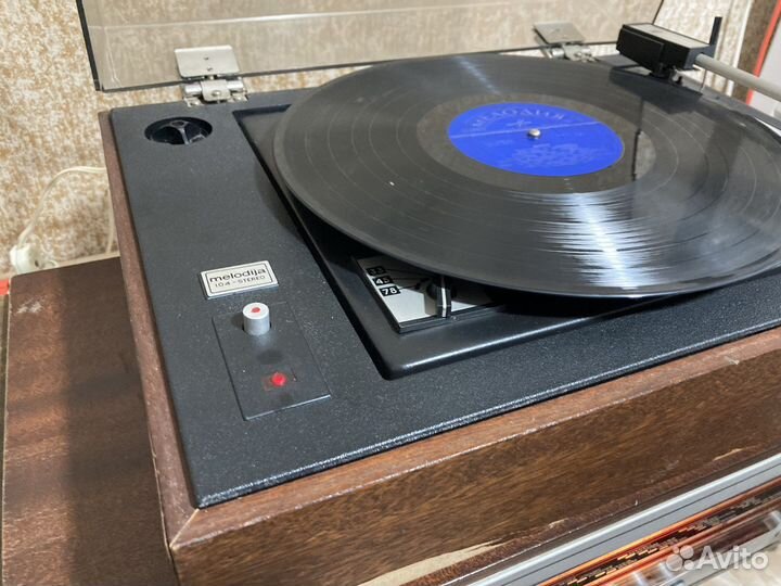 Проигрыватель винила СССР+ усилитель и колонки