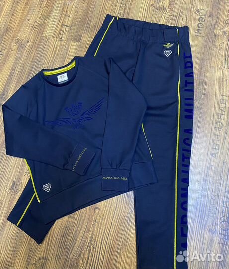 Костюм aeronautica militare