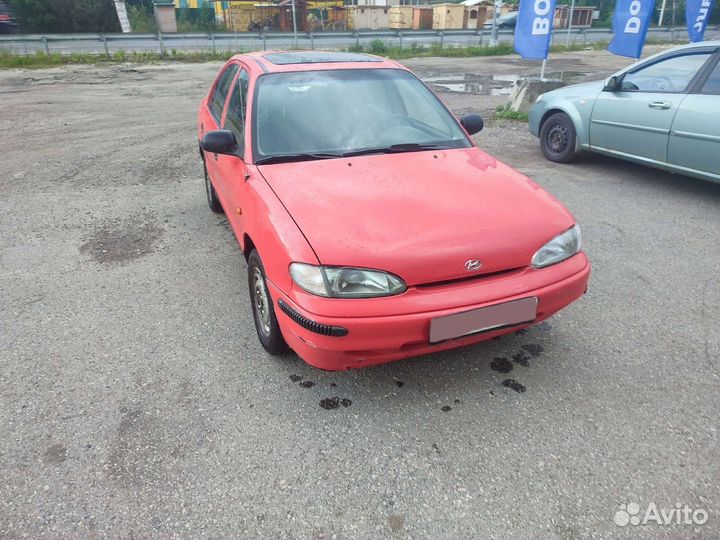 Hyundai Accent, 1996