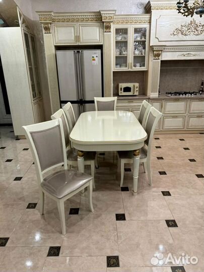 Кухонный стол. Доставка по всей России