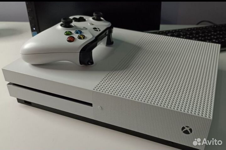 Xbox One s 500 gb