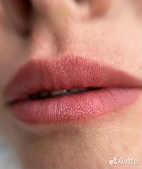 Перманентный макияж бровей губ