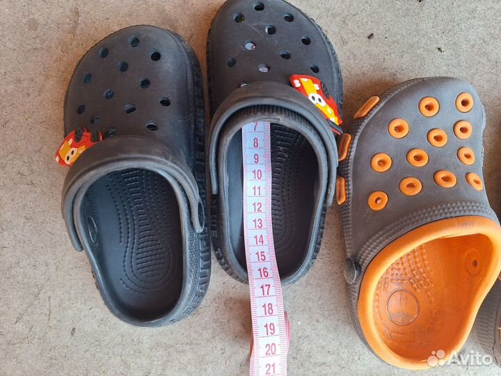 Резиновые шлепки, crocs