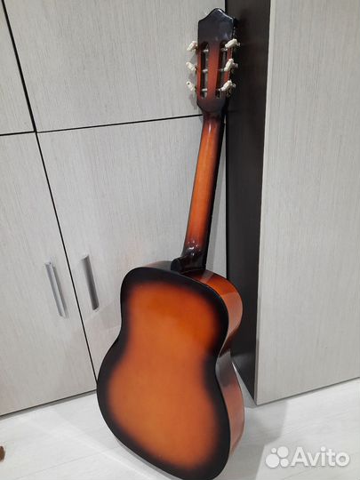 Гитара 6 струнная