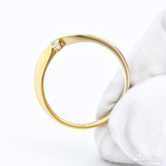 Кольцо золотое с бриллиантом