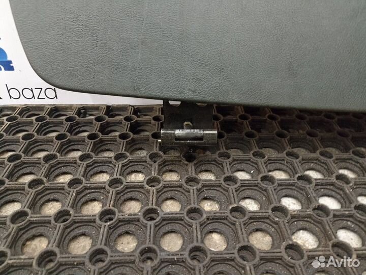 81639030186 Крышка консоли правая Man TGA