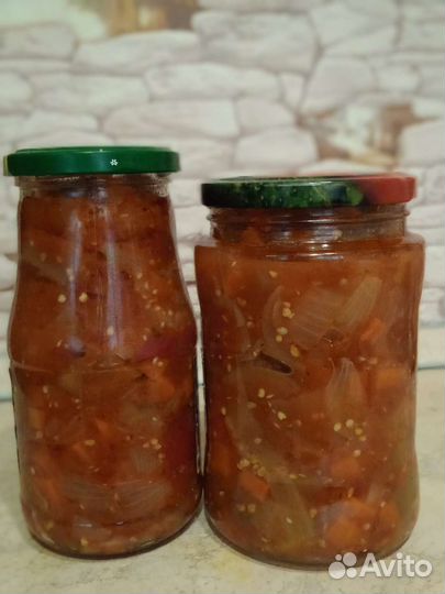 Огурцы и томаты, салаты, капуста