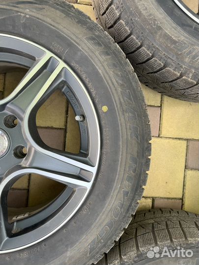 Bridgestone Blizzak Revo GZ 215/65 R16 98S