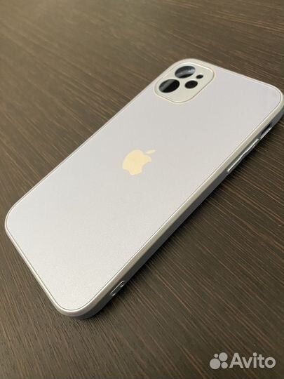 Чехол на айфон 11