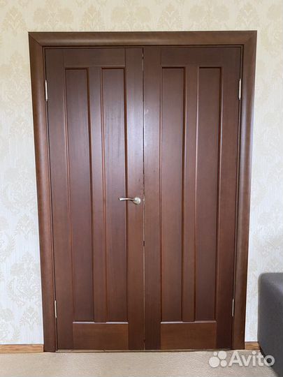 Дверь распашная Волховец 120/200