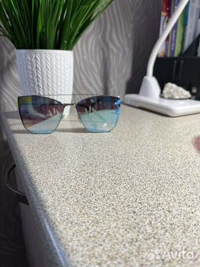 Солнцезащитные очки