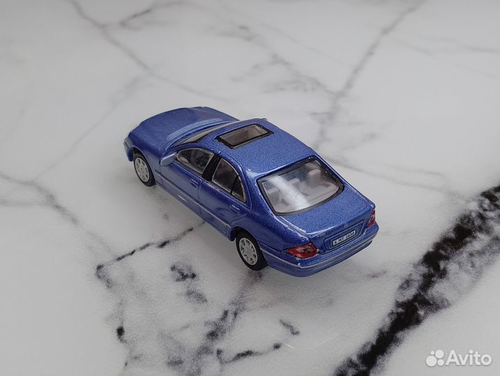 Mercedes Benz S600 W220 (1998-2005)