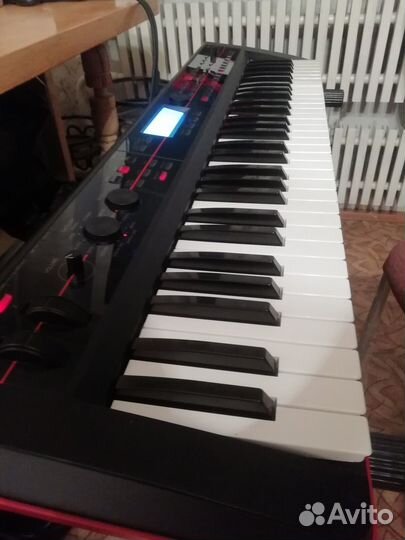 Профессиональная рабочая станция Korg Kross