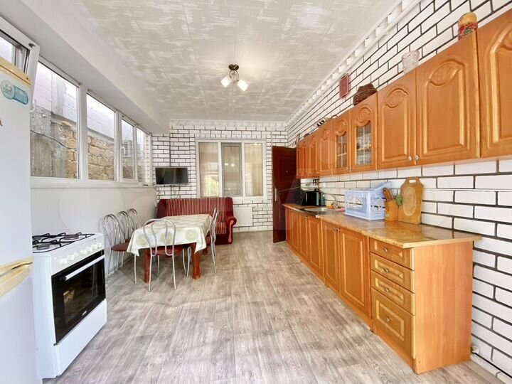 Дом 130 м² на участке 5 сот.