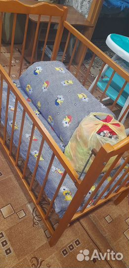 Детская кроватка