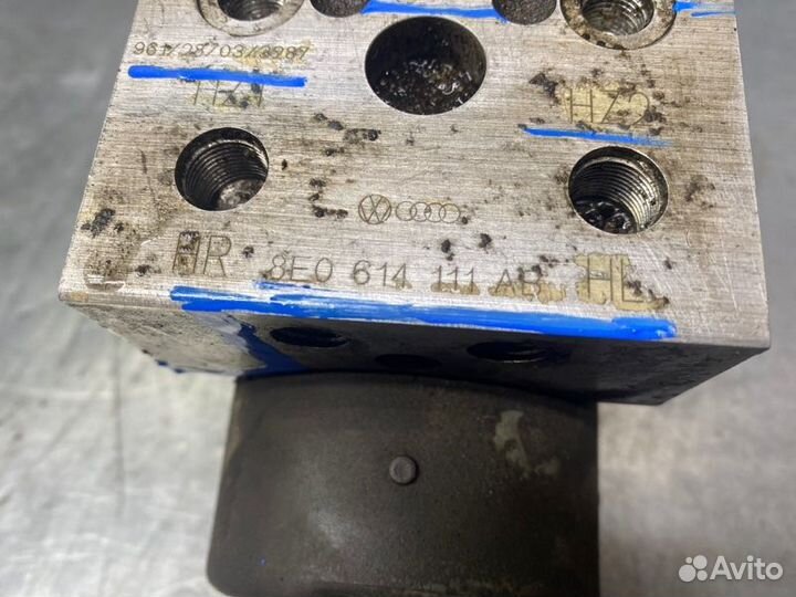 Блок ABS (насос) Volkswagen Passat B5 1996-2000