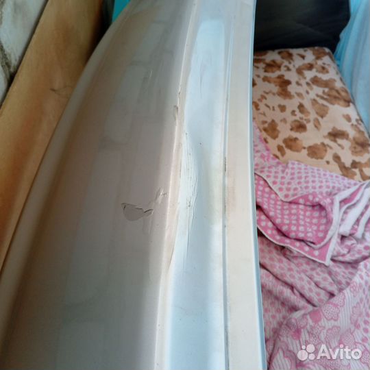 Задний бампер toyota isis