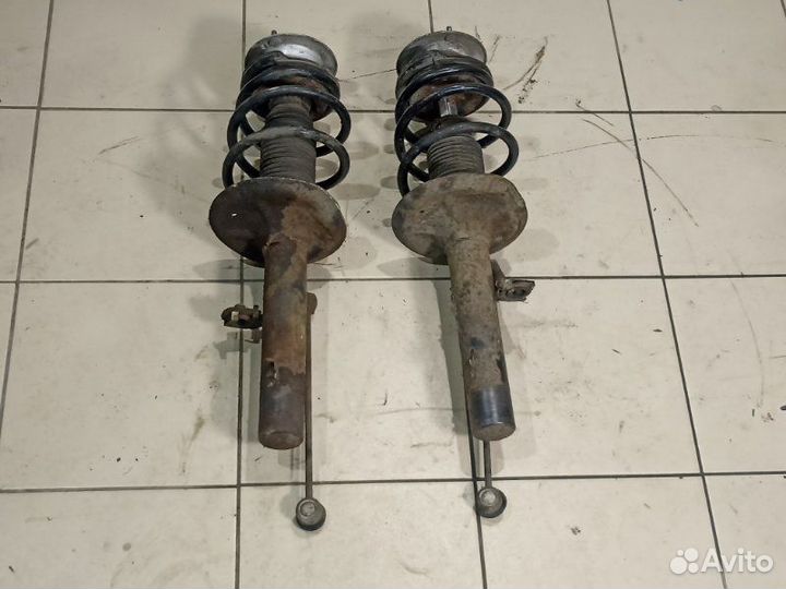 Стойки передние Bmw X3 E83LCI M57D30 2006