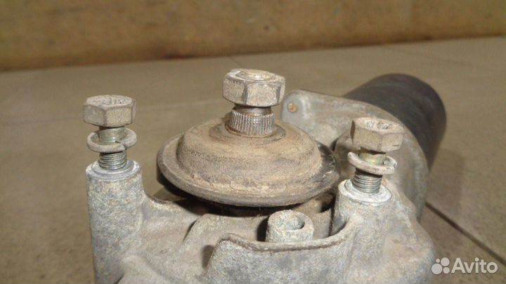 Моторчик стеклооч. передний Nissan Primera (P12)