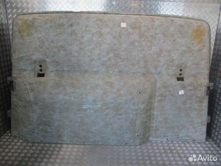 Обшивка задней стенки кабины Mercedes-Benz A943690