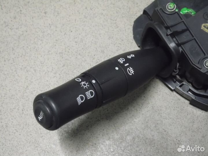 Подрулевые переключатели Рено Меган 2