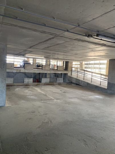 Машиноместо, 16 м²