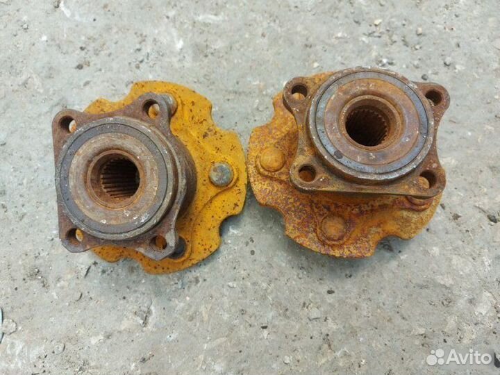 Ступица задняя Toyota Rav4