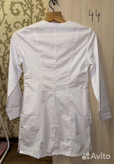 Медицинский халат 44 и 46 размера, 2 мед.шапочки