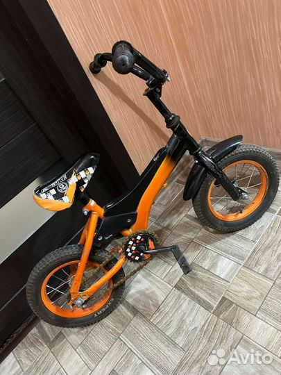 Трехколесный детский велосипед