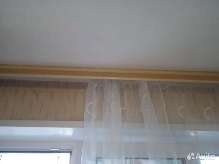 Карниз трехрядный потолочный