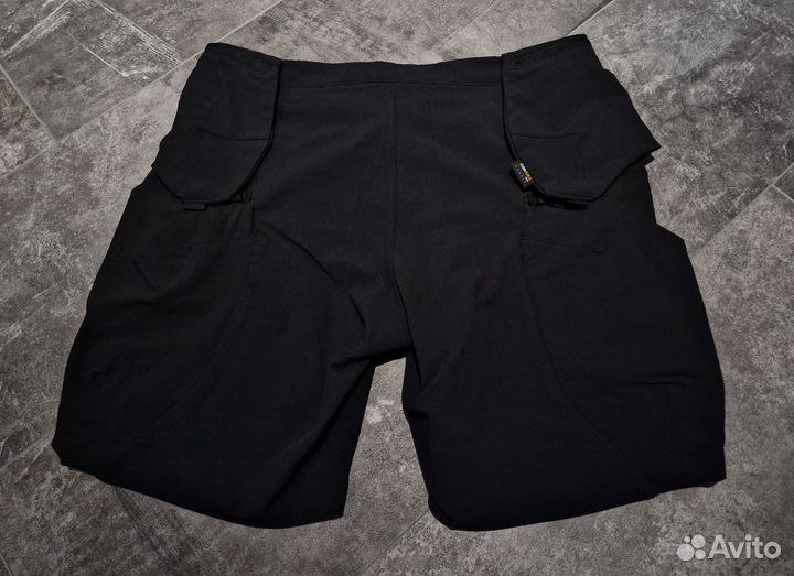 Alk Phenix Karu Zak shorts