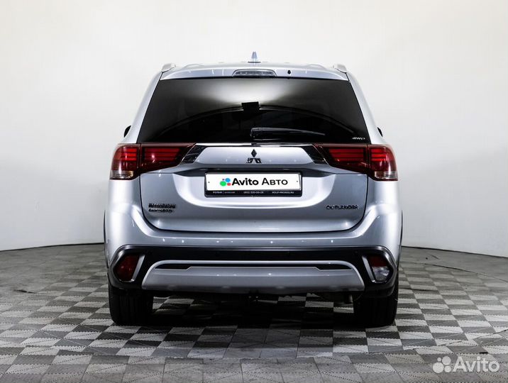 Mitsubishi Outlander 2.0 CVT, 2019, 75 292 км