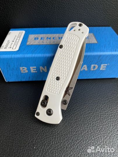 Нож Benchmade Bugout 535 Белый