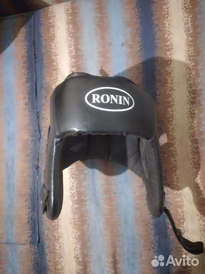 Боксерские перчатки, боксерки, шлем