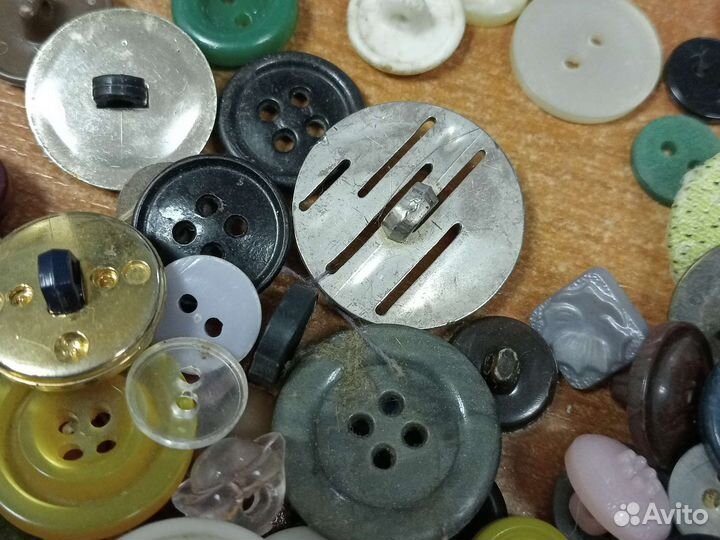 Пуговицы