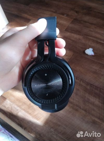 Беспроводные большие наушники