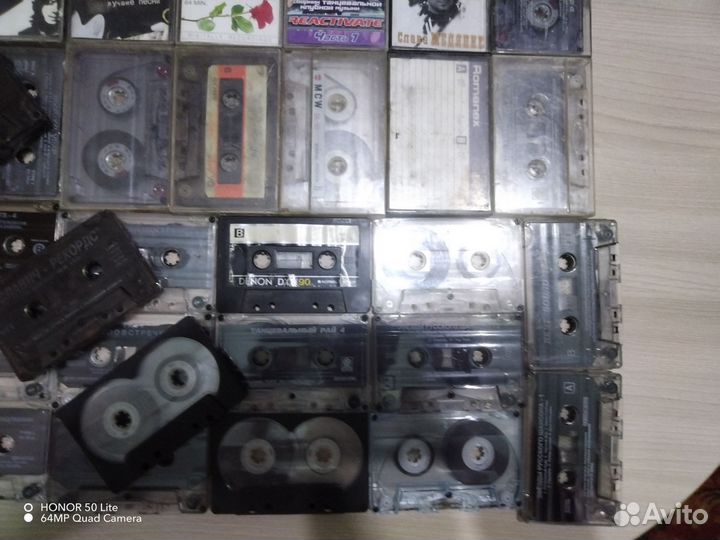 44 аудиокассеты