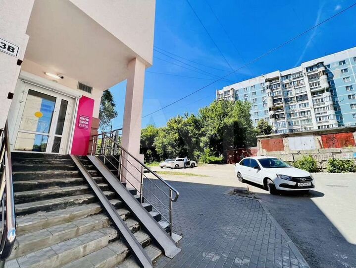 Продам торговое помещение, 245.8 м²