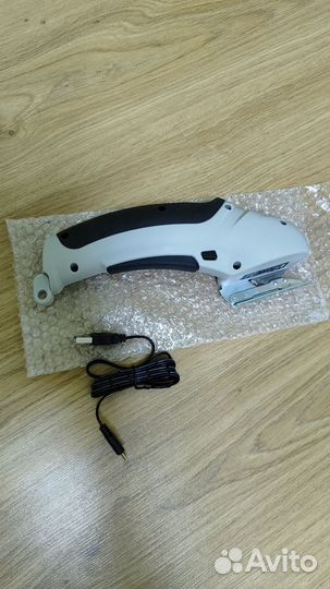 Аккумуляторные ножницы для ткани