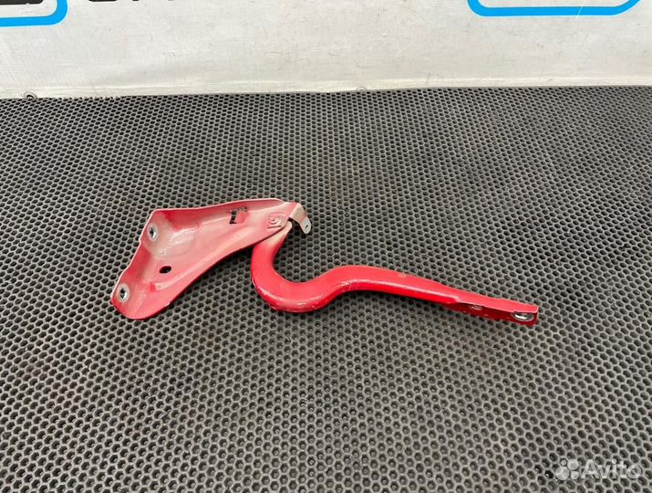 Петля капота правая Mercedes-Benz B-Class W246